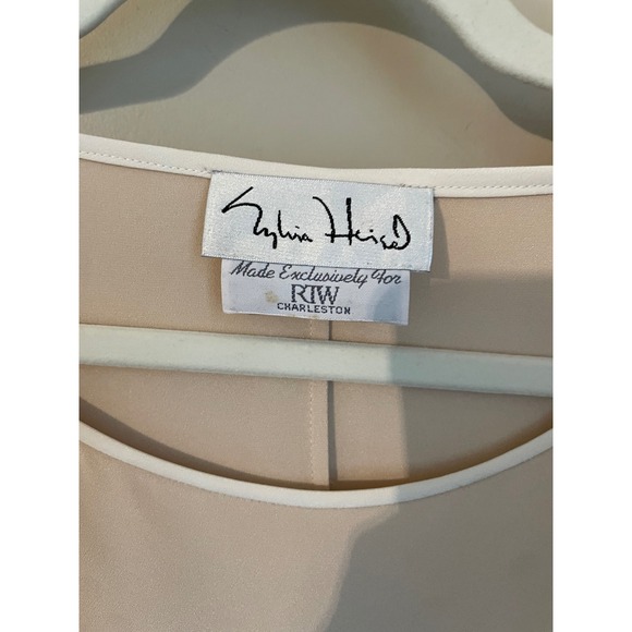 Sylvia Heisel Vtg Silk Champagne Beige Short Sleeve Blouse Size 12 Minimalist - Picture 2 of 5